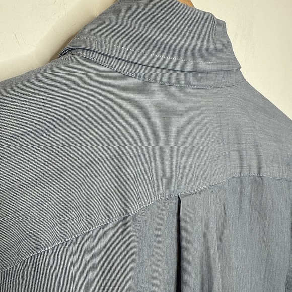 Y2K Abercrombie & Fitch Muscle Button Down Shirt Men's Medium Blue Preppy Office - Picture 10 of 10